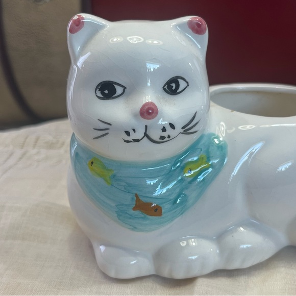 White Ceramic Cat-Shaped Planter with a Blue Scarf Adorned with Fish. - Picture 6 of 15